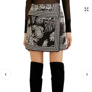 Farm Rio Pasley Bloom Mini Skirt organic cotton Sz 31 NEW